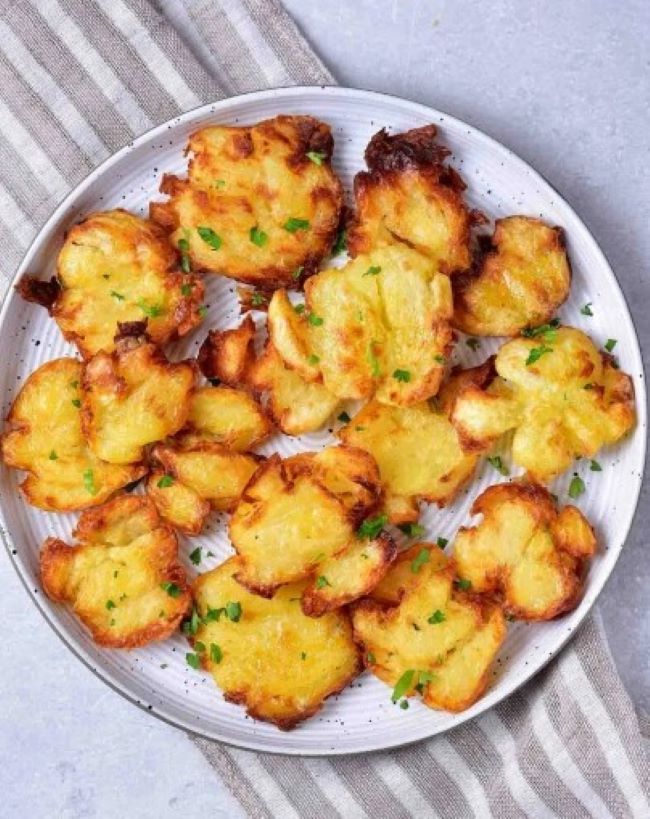 Air Fryer Smashed Potatoes