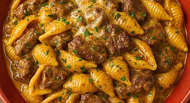 Creamy Paprika Steak Shells Recipe