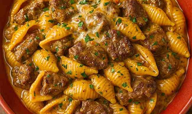Creamy Paprika Steak Shells Recipe