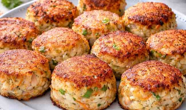 Copycat Joe’s Crab Shack Crab Cakes Recipe