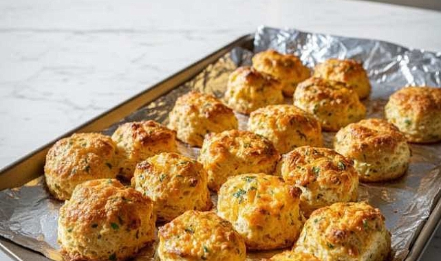 Oven-Baked Cheddar Herb Biscuits Recipe