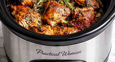 5-Ingredient Slow Cooker Honey Garlic Chicken Thighs Recipe