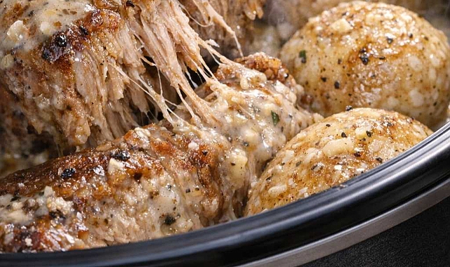 Creamy Garlic Pork Chops and Potatoes Recipe