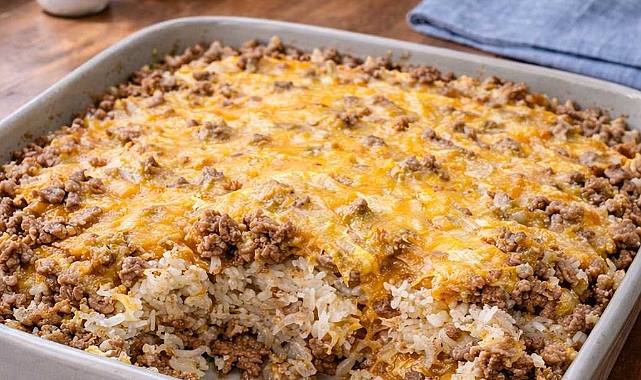 Old-Fashioned Ground Beef and White Rice Casserole Recipe