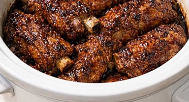 Slow Cooker 4-Ingredient Amish Country Ribs Recipe