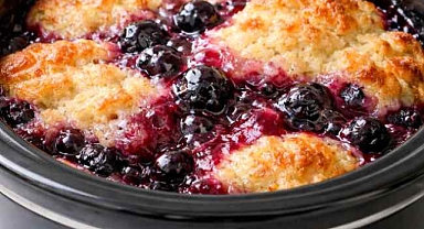 Slow Cooker Berry Cobbler Recipe