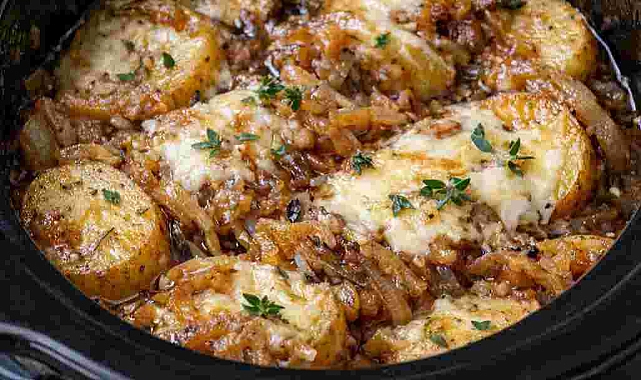 Slow Cooker French Onion Potatoes Recipe