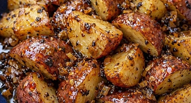 Slow Cooker Onion Butter Potatoes Recipe