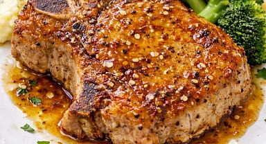 4-Ingredient Amish Honey Mustard Pork Chops Recipe