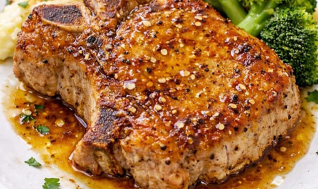 4-Ingredient Amish Honey Mustard Pork Chops Recipe