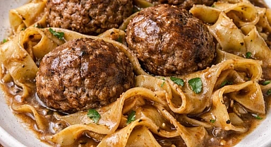 4-Ingredient Amish Meatball Noodles Recipe