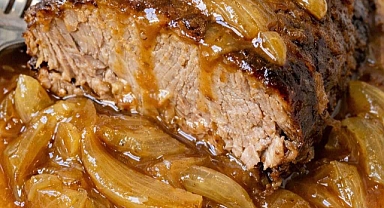 4-Ingredient Amish Onion Gravy Pork Roast Recipe
