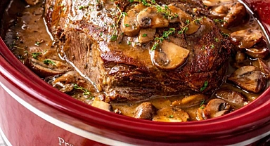 4-Ingredient Slow Cooker Smothered Beef Recipe