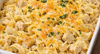 5-Ingredient Amish Chicken Noodle Bake Recipe
