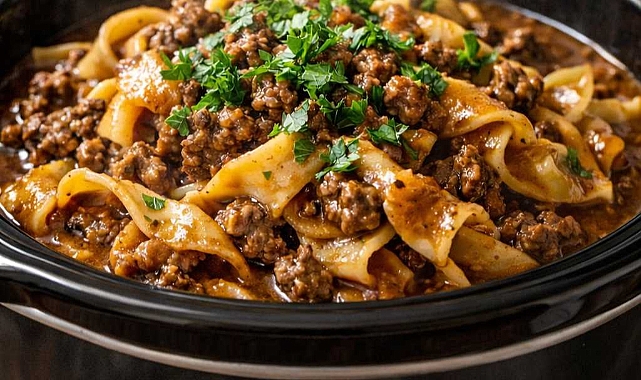 Amish Ground Beef Gravy Noodles Recipe