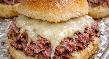 Oven Baked 4-Ingredients Corned Beef Sliders Recipe