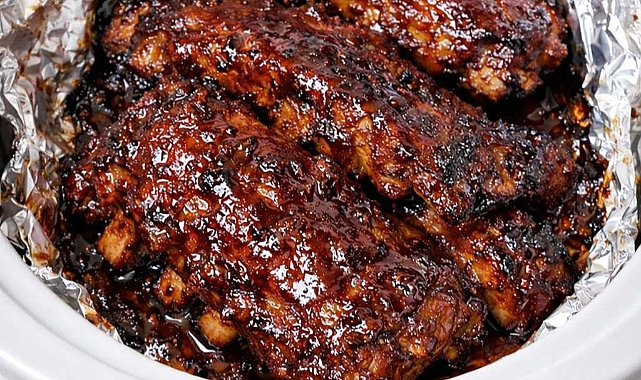 Slow Cooker 3-Ingredient BBQ Pork Ribs Recipe
