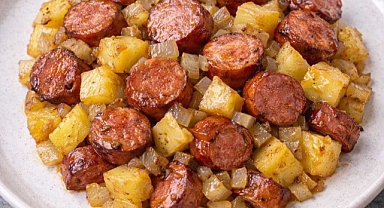 Slow Cooker 3-Ingredient Hot Dog Hash Recipe