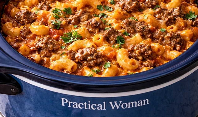 Slow Cooker 6-Ingredient Beef and Macaroni Recipe