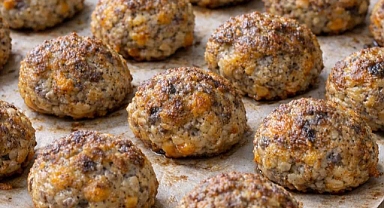 Southern 3-Ingredient Sausage Balls Recipe
