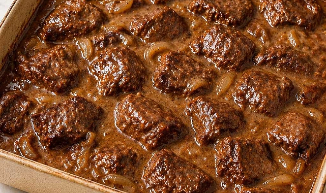 3-Ingredient Old Fashioned Beef and Gravy Recipe