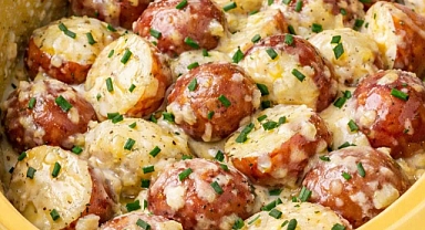 4-Ingredient Amish Farmhouse Potatoes Recipe