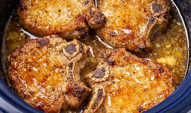 4-Ingredient Amish Honey Butter Pork Chops Recipe