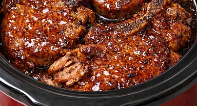 4-Ingredient Brown Sugar Pork Chops Recipe