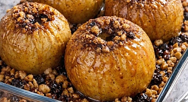 5-Ingredient Baked Whole Apples Recipe