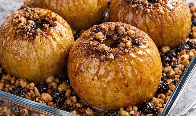 5-Ingredient Baked Whole Apples Recipe