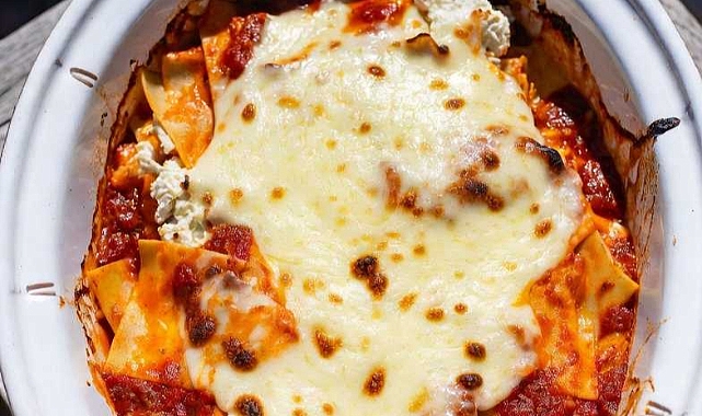 5-Ingredient Slow Cooker Patriots Day Lasagna Recipe