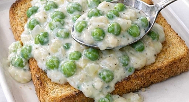 Creamed Peas on Toast Recipe