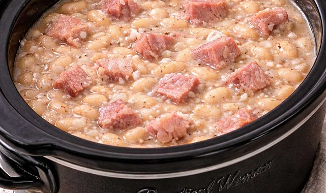 Slow Cooker 3-Ingredient Ham and Beans Recipe