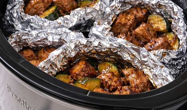 Slow Cooker Foil Pork and Zucchini Recipe