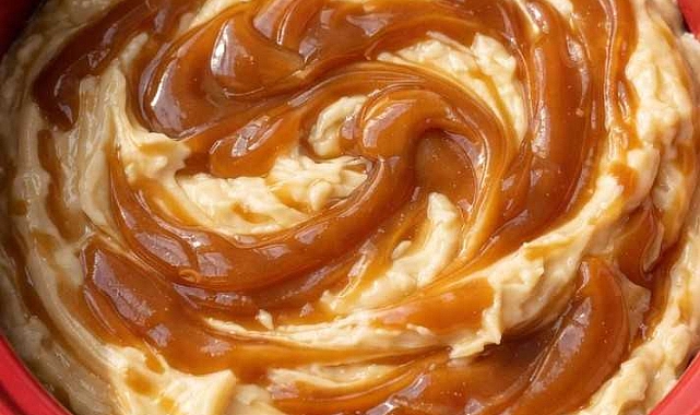 Slow Cooker Pot of Gold Caramel Dip Recipe