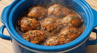 Slow Cooker Smothered Chicken Thighs Recipe