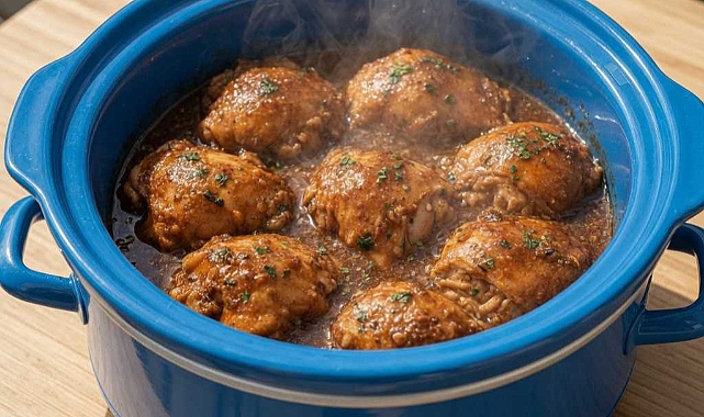 Slow Cooker Smothered Chicken Thighs Recipe