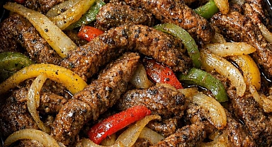 5-Ingredient Slow Cooker Steak Fajitas Recipe