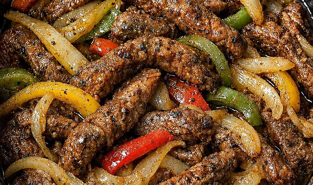 5-Ingredient Slow Cooker Steak Fajitas Recipe