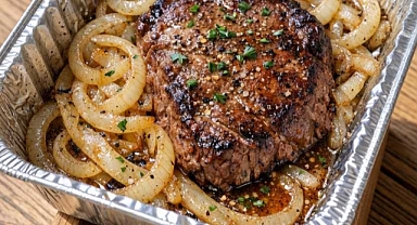 Oven-Baked Beef Steak and Onion Foil Bake Recipe
