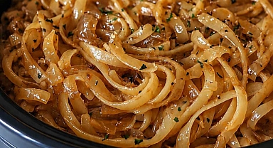 Slow Cooker Caramelized Onions Pasta Recipe