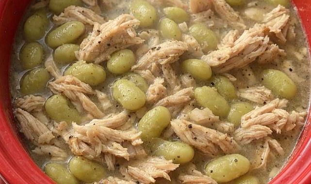 Slow Cooker Depression-Era Chicken and Lima Beans Recipe