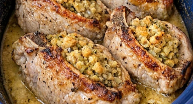 Slow Cooker Stuffed Pork Chops Recipe