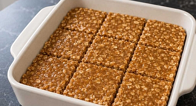 3-Ingredient Peanut Butter Oat Bars Recipe