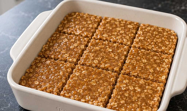 3-Ingredient Peanut Butter Oat Bars Recipe