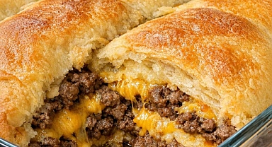 4-Ingredient Beef Crescent Bake Recipe
