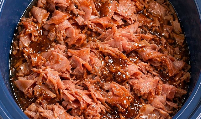 4-Ingredient Slow Cooker Independence Sliders Recipe