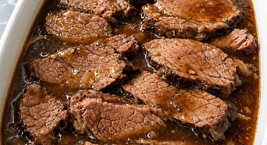 Oven-Baked 3-Ingredient Au Jus Roast Beef Recipe