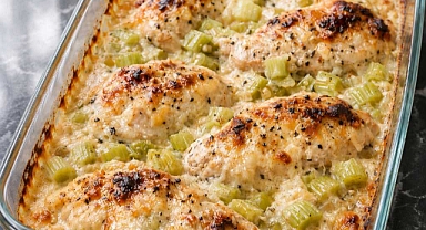 Oven-Baked 4-Ingredient Amish Creamy Celery Chicken Bake Recipe