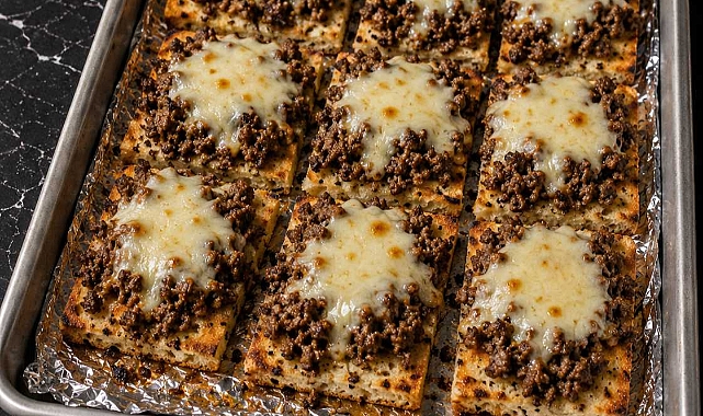 Oven-Baked 4-Ingredient Beef Flatbread Squares Recipe